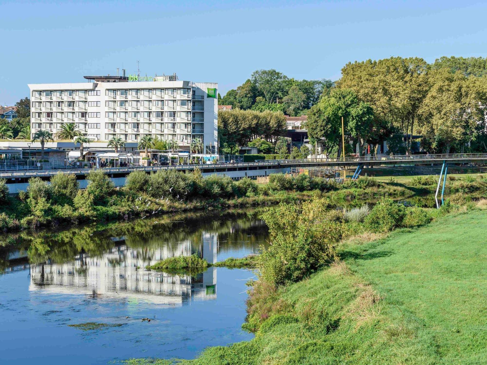 Готель Ibis Styles Dax Centre Екстер'єр фото