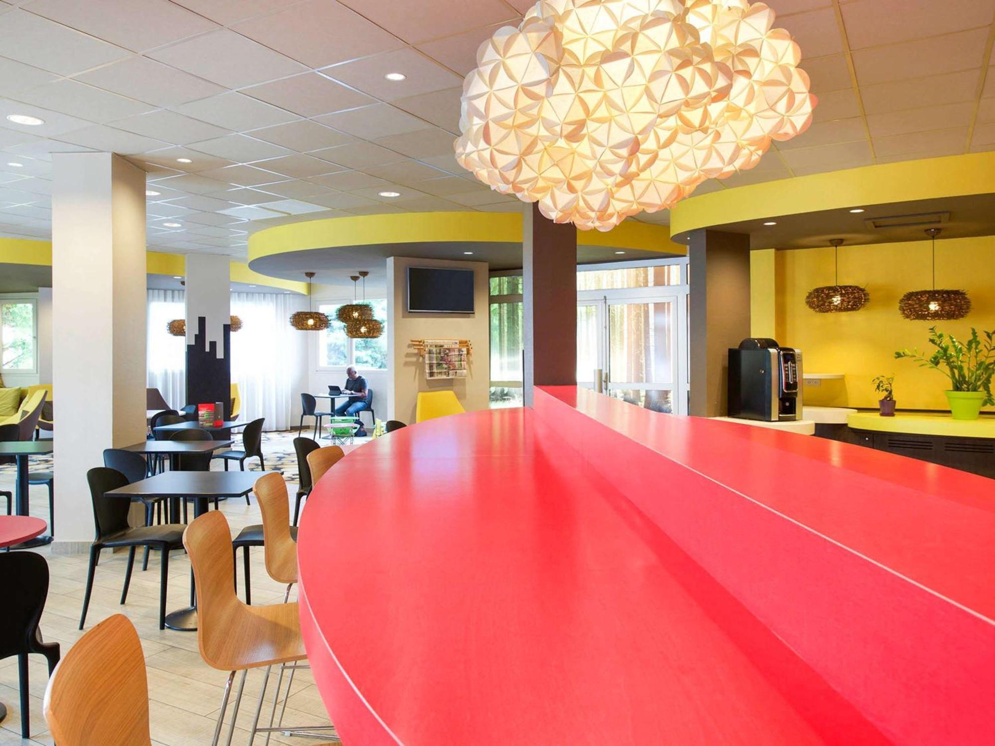 Готель Ibis Styles Dax Centre Екстер'єр фото