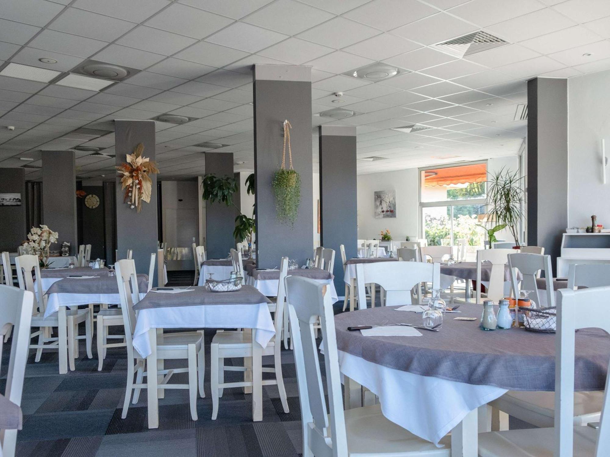 Готель Ibis Styles Dax Centre Екстер'єр фото