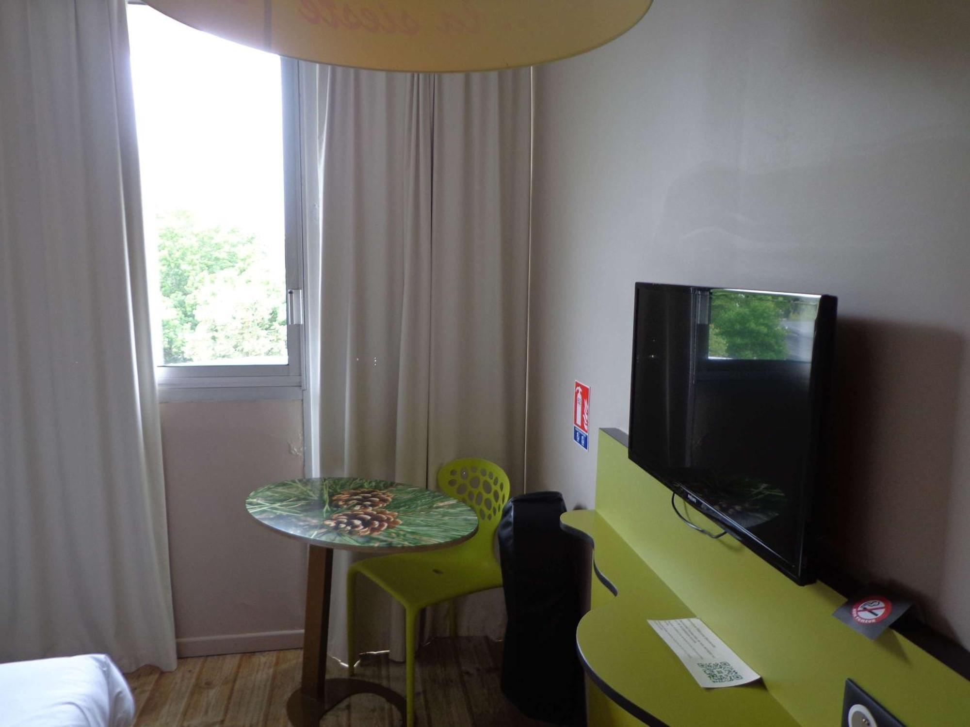 Готель Ibis Styles Dax Centre Екстер'єр фото